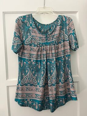 Croft & Barrow Green Paisley Short-Sleeve Women’s Top